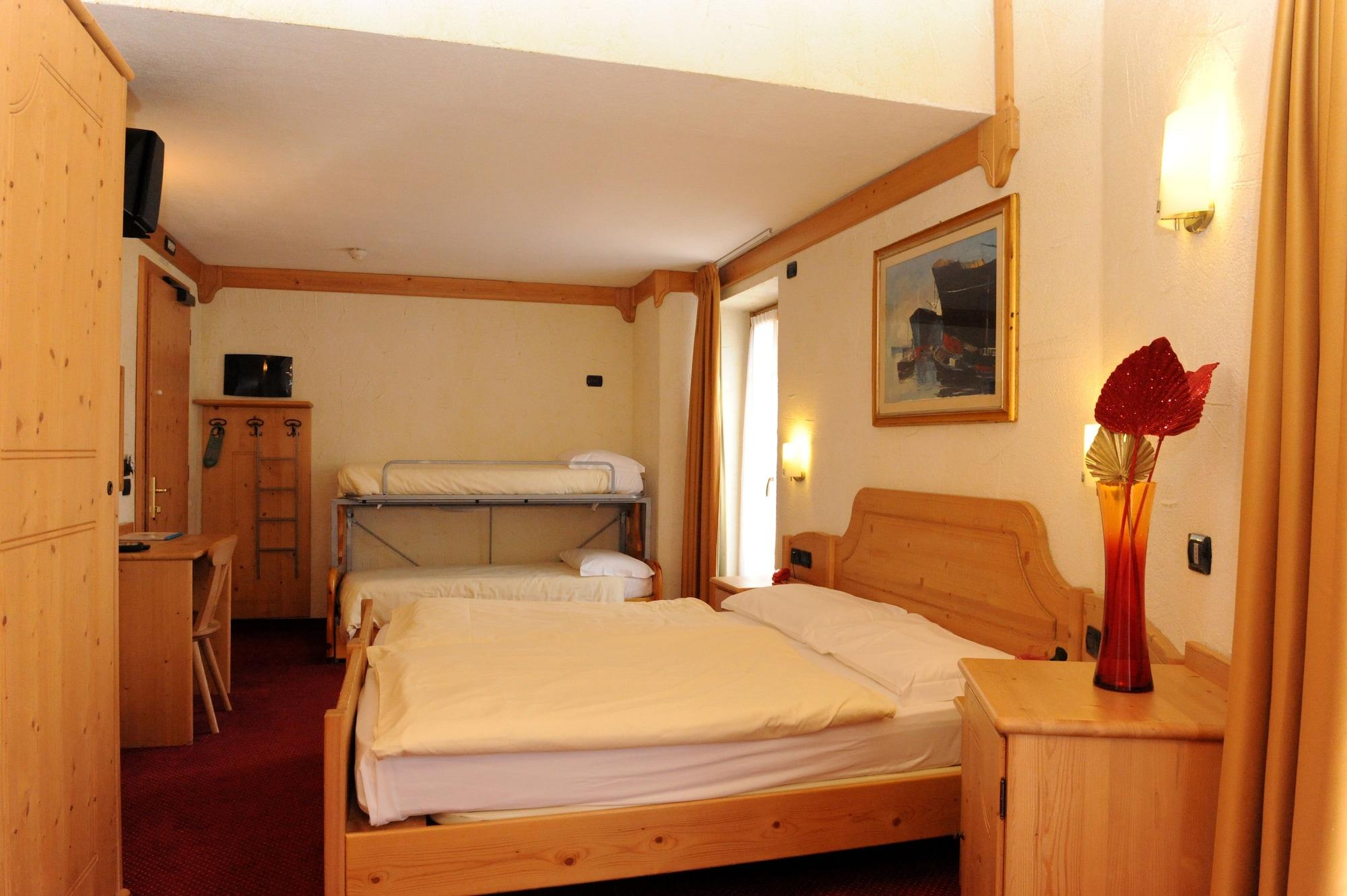 Hotel Helvetia Livigno Extérieur photo