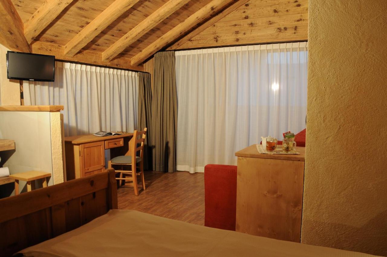 Hotel Helvetia Livigno Extérieur photo