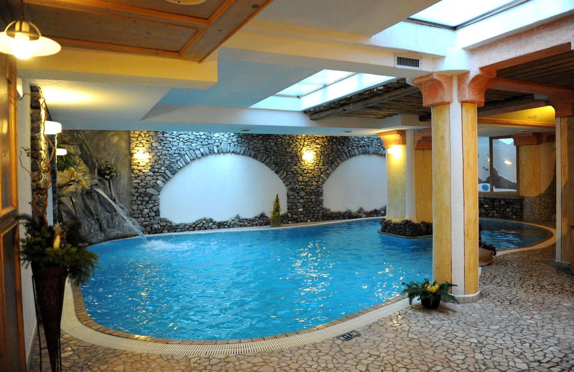 Hotel Helvetia Livigno Extérieur photo